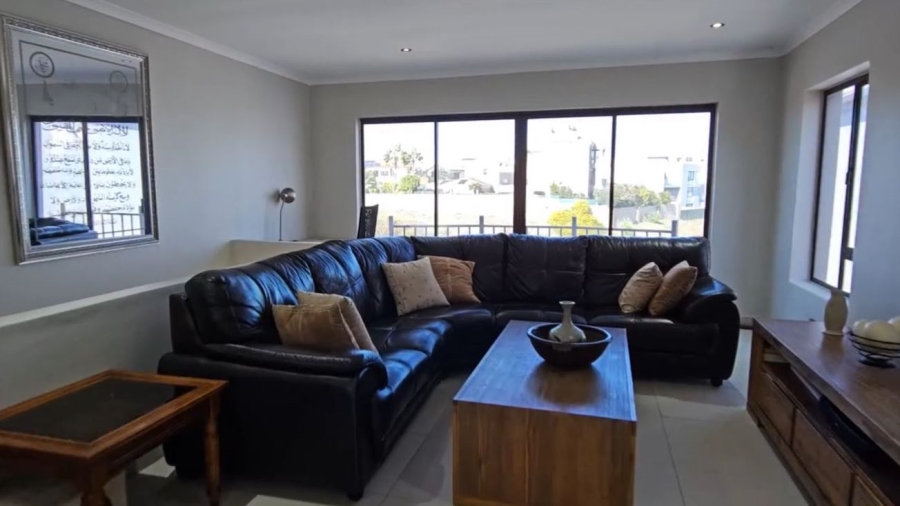 3 Bedroom Property for Sale in West Beach Western Cape